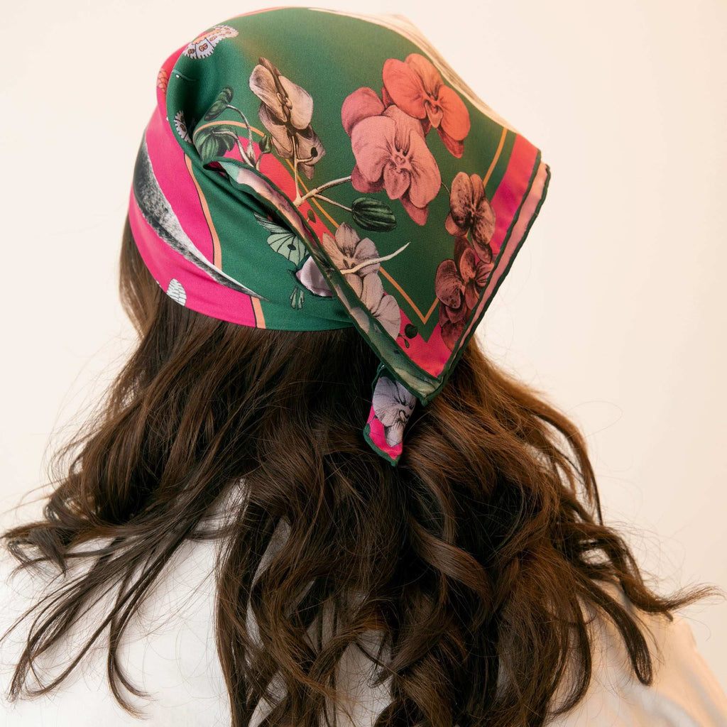 Cabala / Kuğular & Orkideler Yeşil İpek Twill 53 cm Bandana Fular