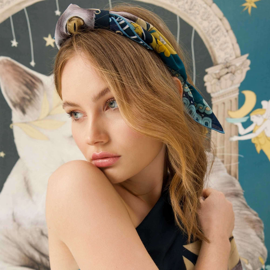 Duchess / Kedi & Melekler Petrol Mavi İpek Krep 53 cm Bandana Fular