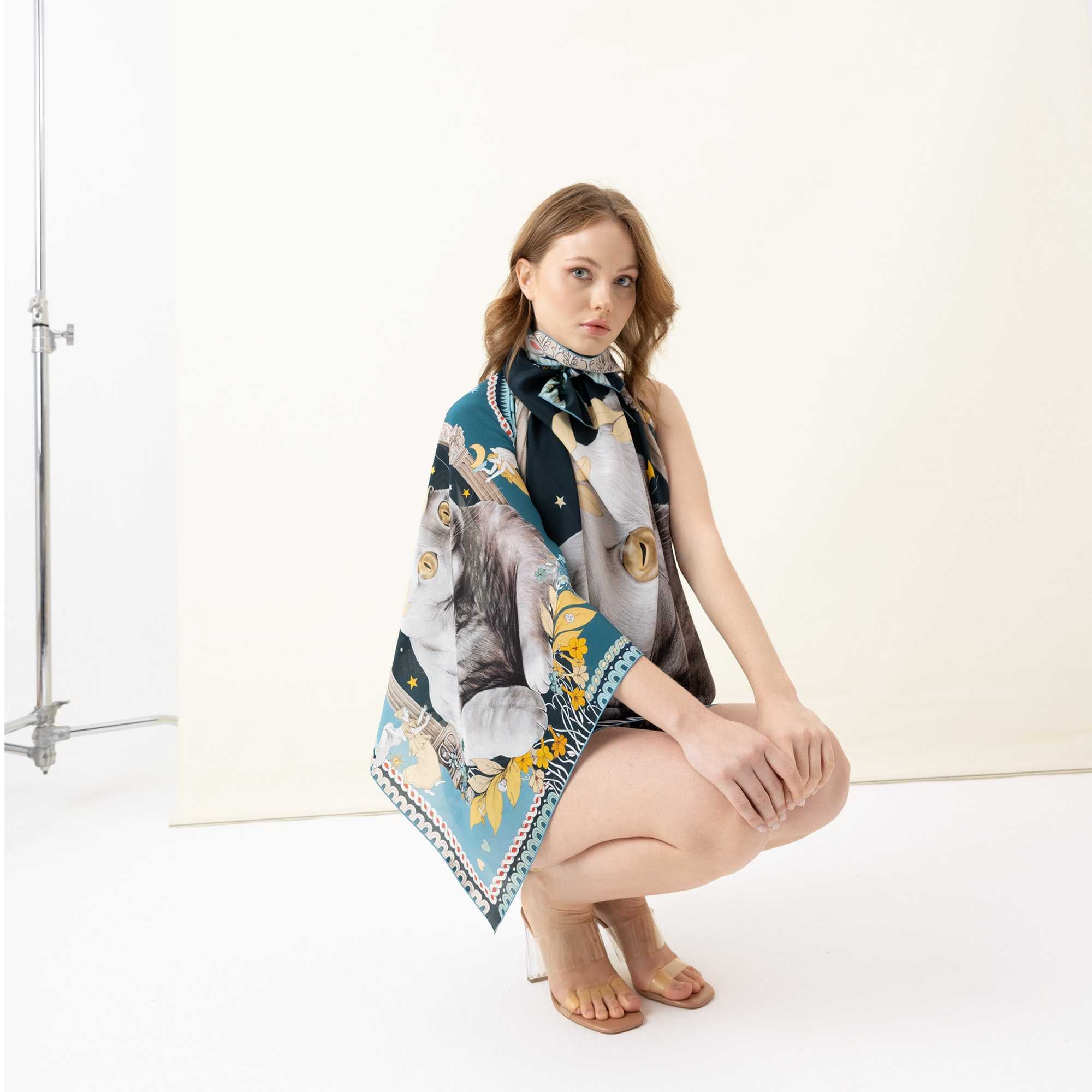 Duchess / Cat &amp; Angels Petrol Blue Silk Crepe 135 cm Shawl-Pareo 8.250,00 TL