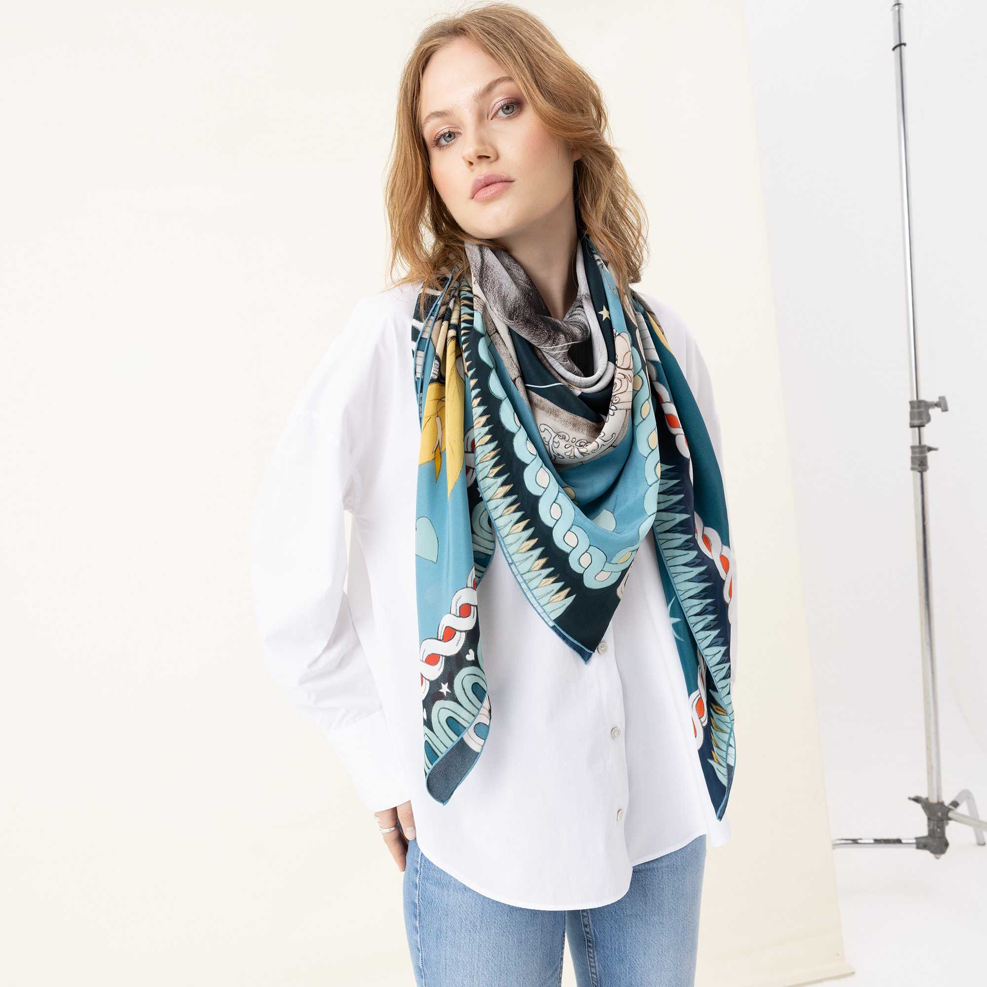 Duchess / Cat &amp; Angels Petrol Blue Silk Crepe 135 cm Shawl-Pareo 8.250,00 TL