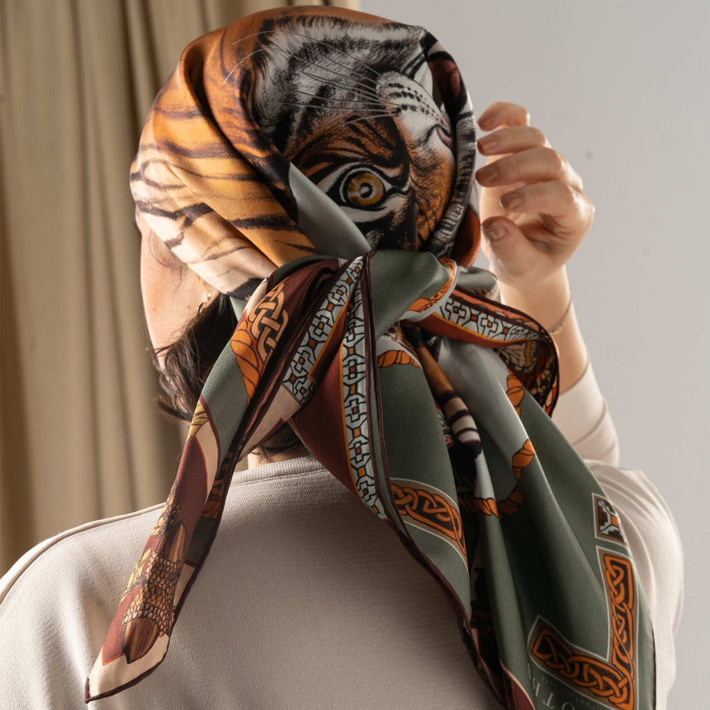 Warrior / Kaplan & Kelebek Camel İpek Twill 90 Cm Eşarp