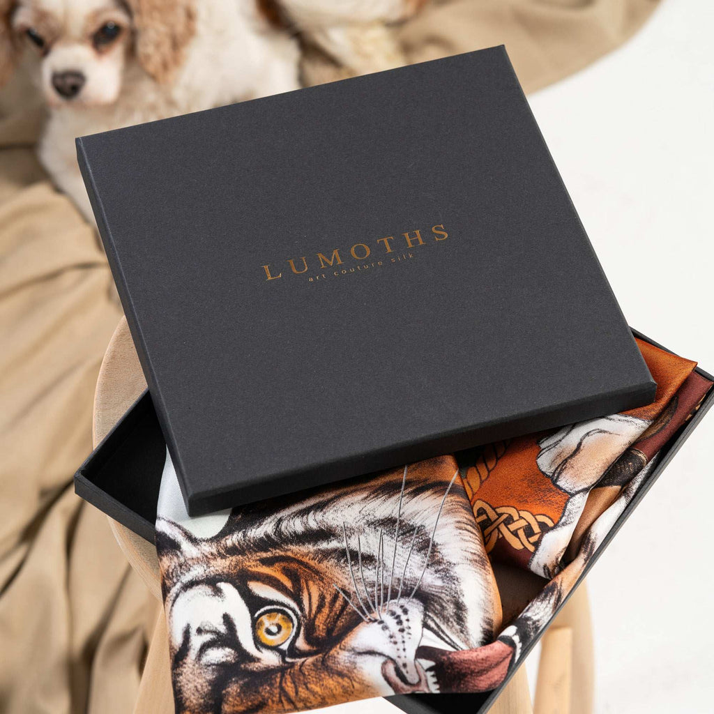 Warrior / Kaplan & Kelebek Camel İpek Twill 90 Cm Eşarp