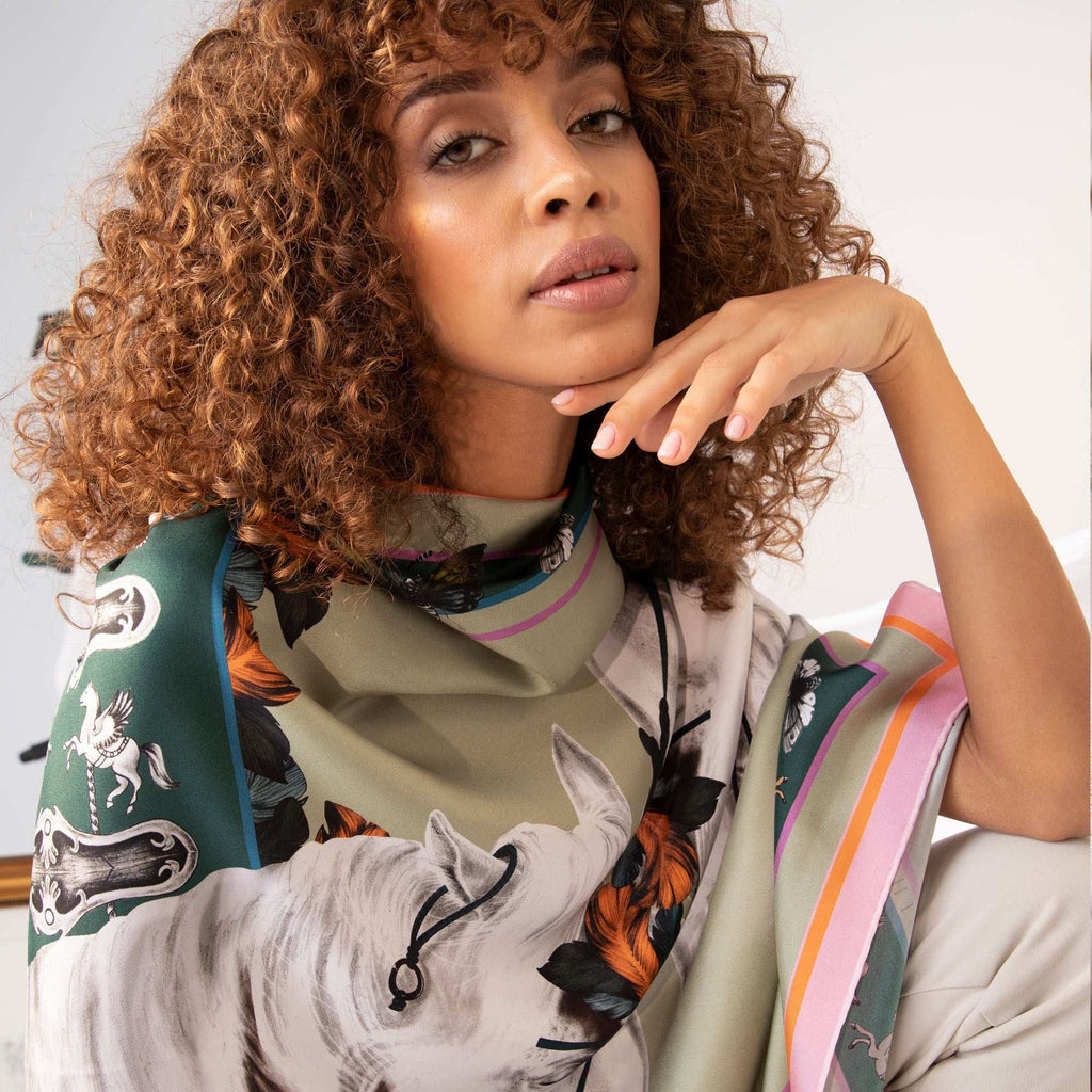 Free Spirit / Vahşi Atlar & Kelebekler Mint İpek Twill 90 cm Eşarp