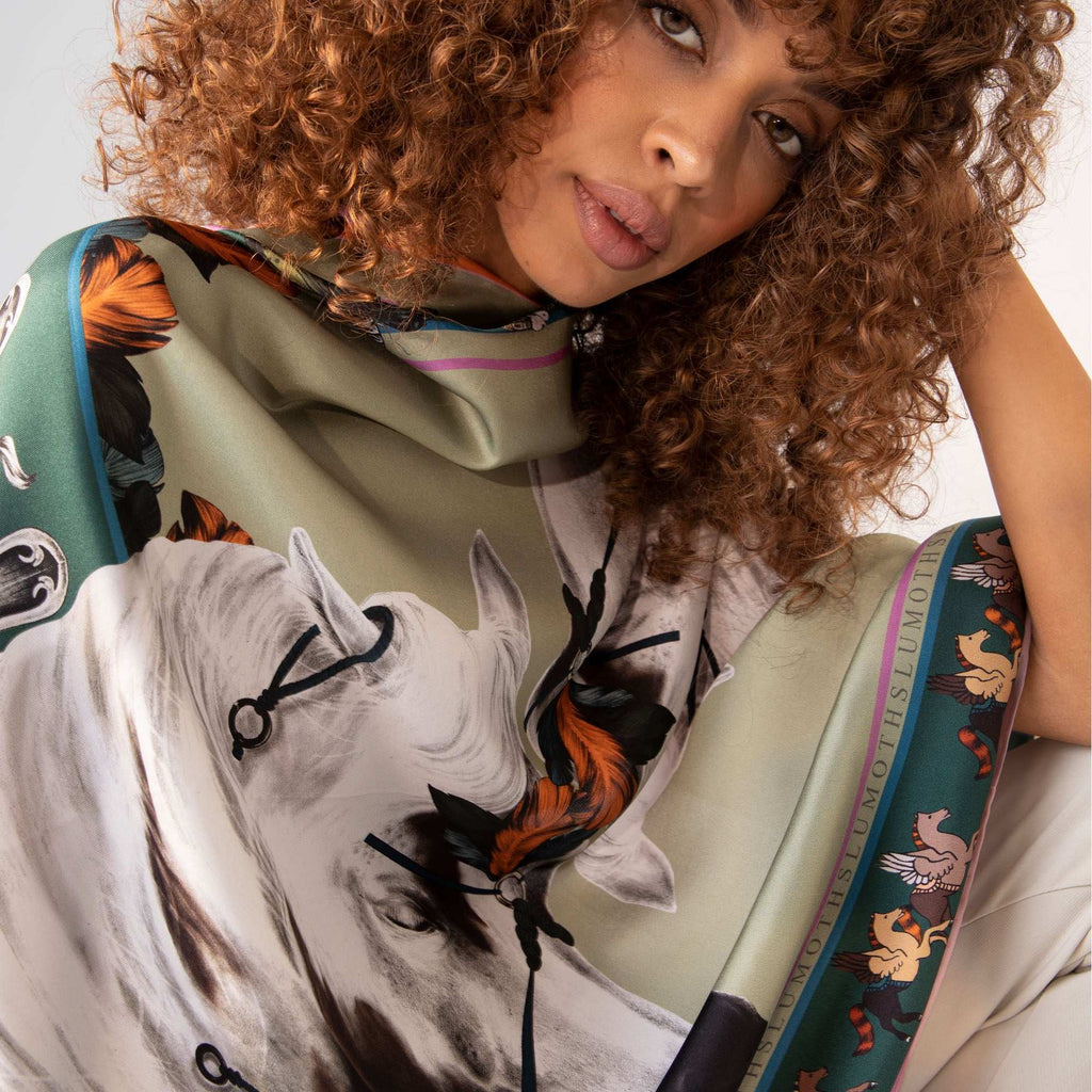 Free Spirit / Vahşi Atlar & Kelebekler Mint İpek Twill 90 cm Eşarp